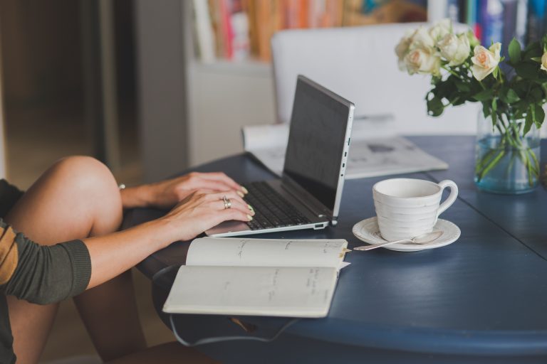 How to Keep Learning While Working Remotely: Smart Habits for Growth