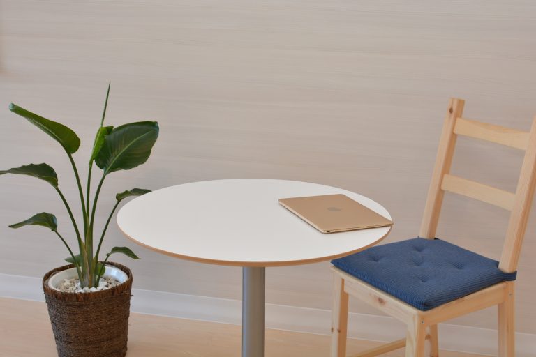 10 Easy Side Hustles You Can Start with Just Your Phone (No Laptop Needed!)