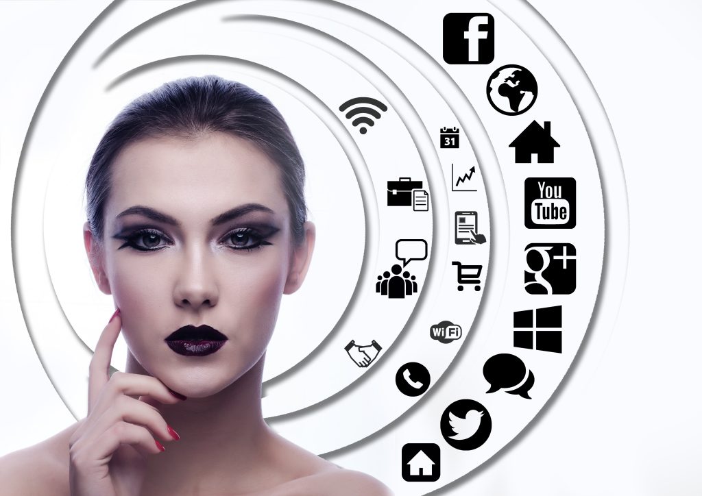 Social Media and Business: How Companies Use Platforms to Grow